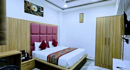 Hotel Aarav Grand Room Type - Dust-Free Premium Super Deluxe Room (Vacuumed)
