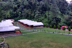 Swiss Valley Camp Resort | Rooms & Restaurant