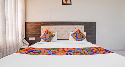 FabHotel Food Hub Room Type - Family Room