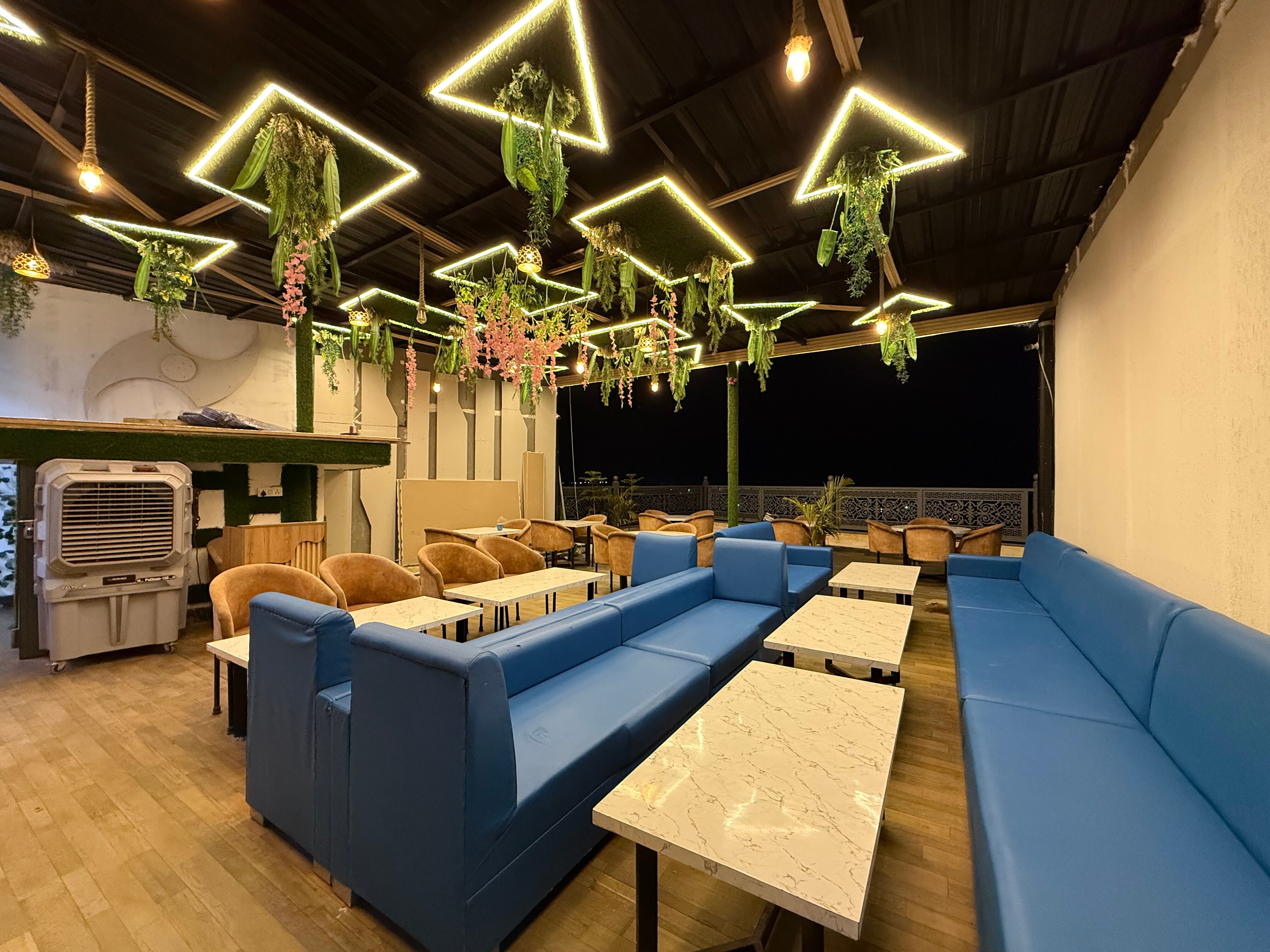 Hotel Savaya - Tap to explore photos