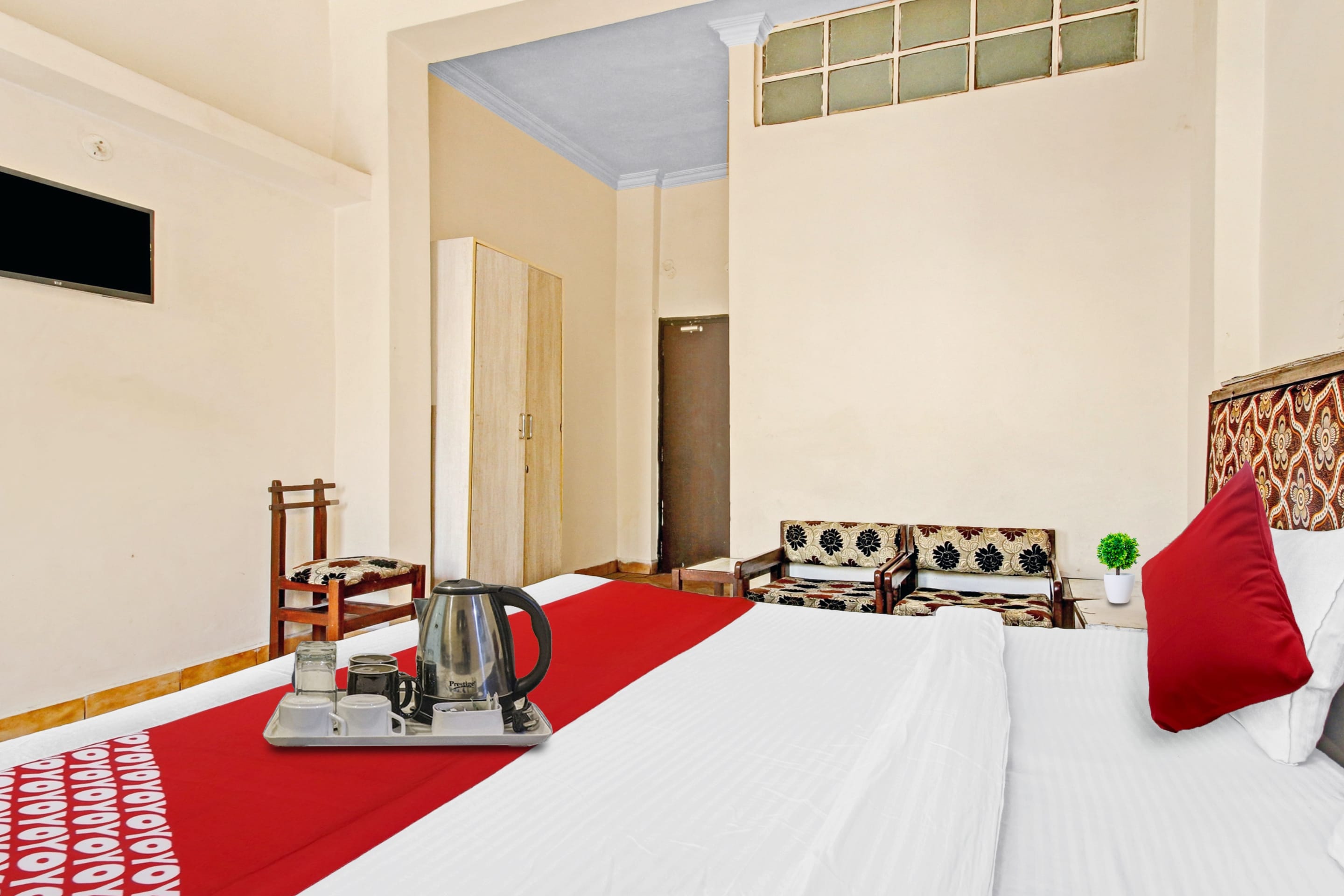Hotel O Amulya shri - Tap to explore photos