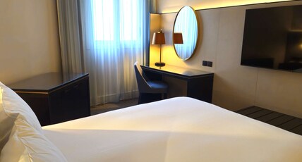 Columbus Hotel Monte-Carlo, Curio Collection by Hilton Room Type - QUEEN SUPERIOR ROOM