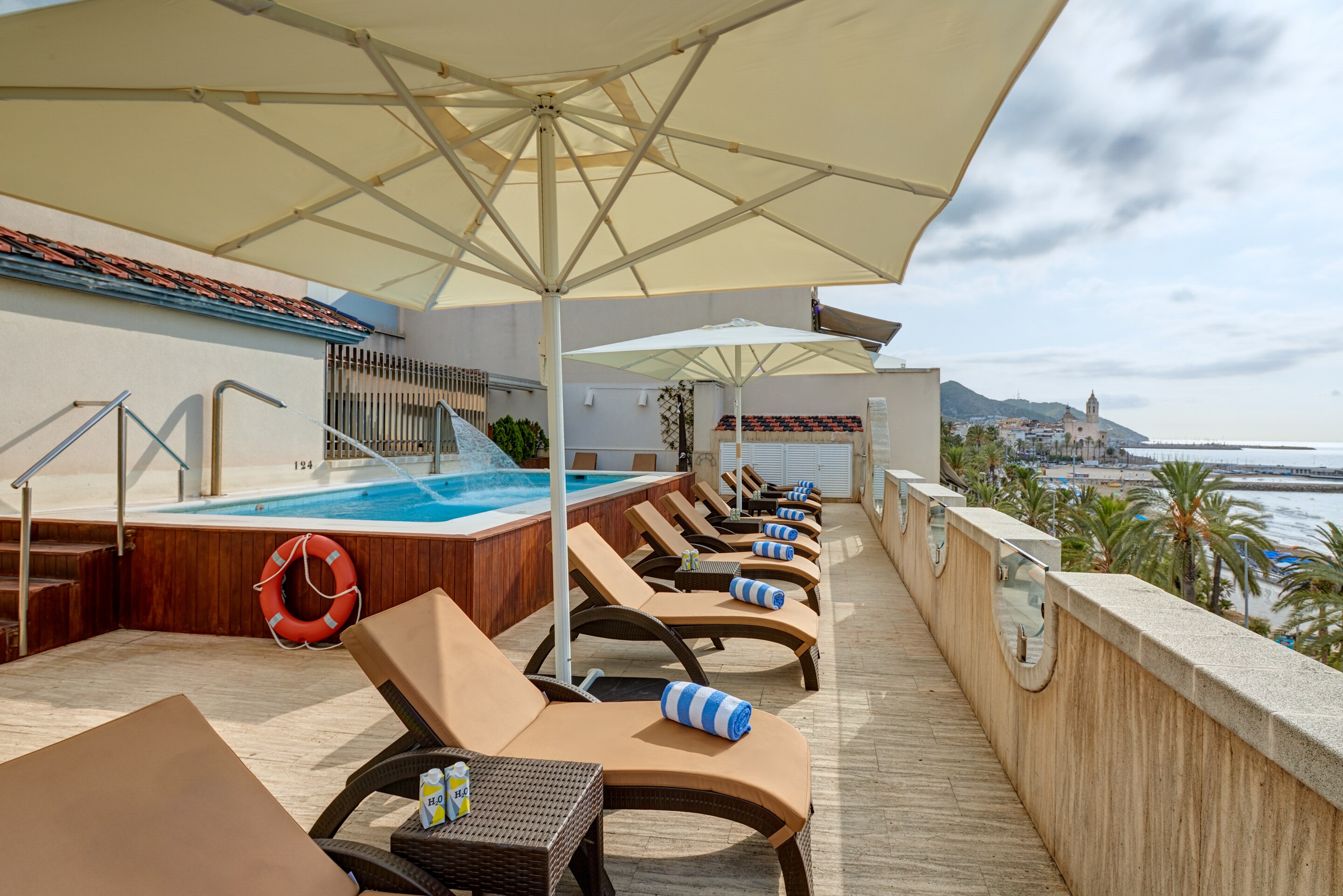 Sercotel Kalma Sitges - Tap to explore photos