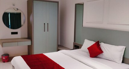 Golden Resort Room Type - DELUXE ROOM