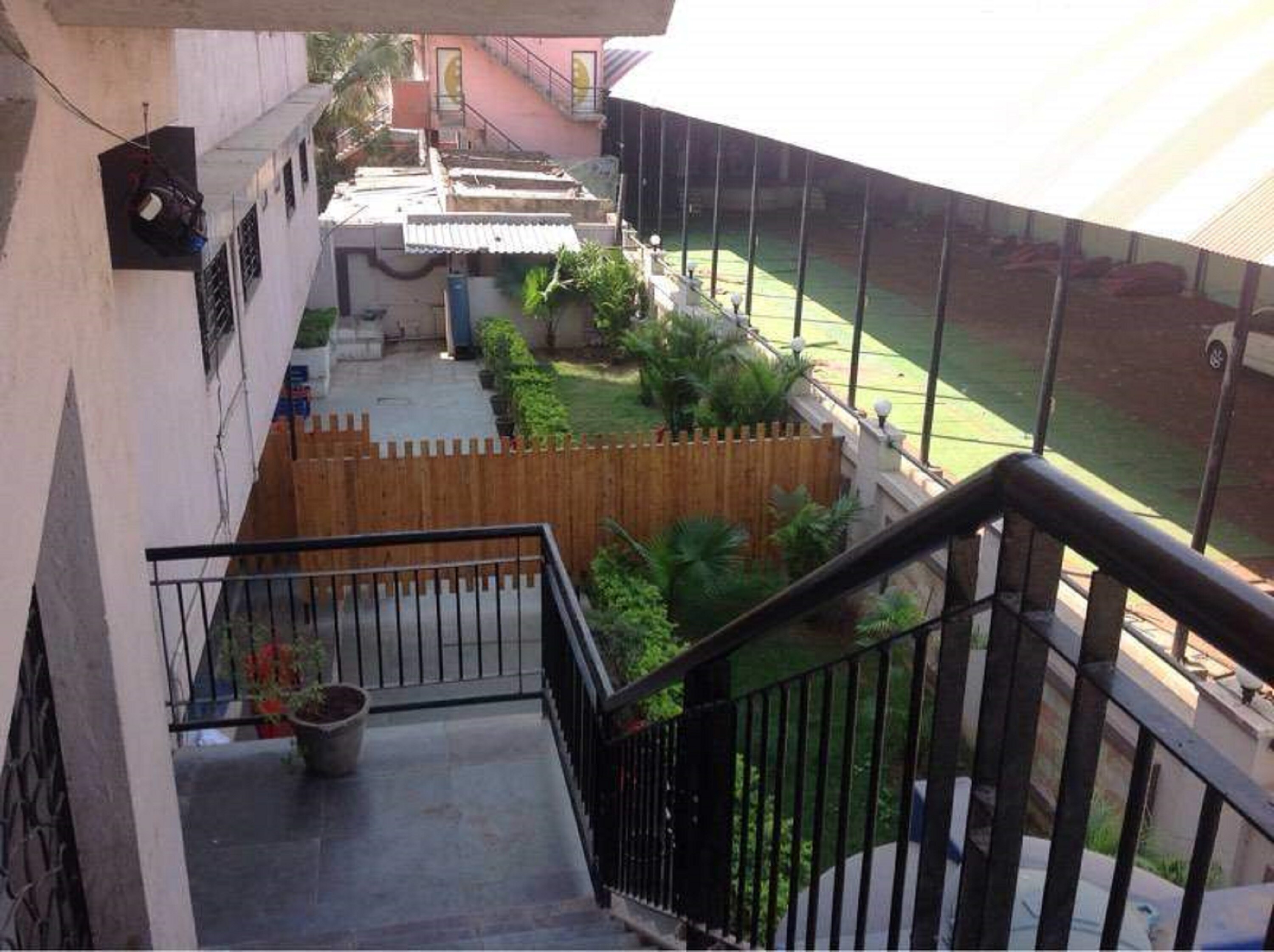 Hotel Abhinandan - Tap to explore photos