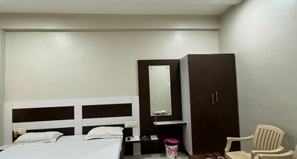SRI GANPATI PALACE Room Type - AC Standard