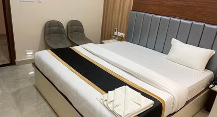 HOTEL THAKUR MAHAL Room Type - Presidential Suite