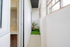 Cozy Apartment in City Area Ground Floor