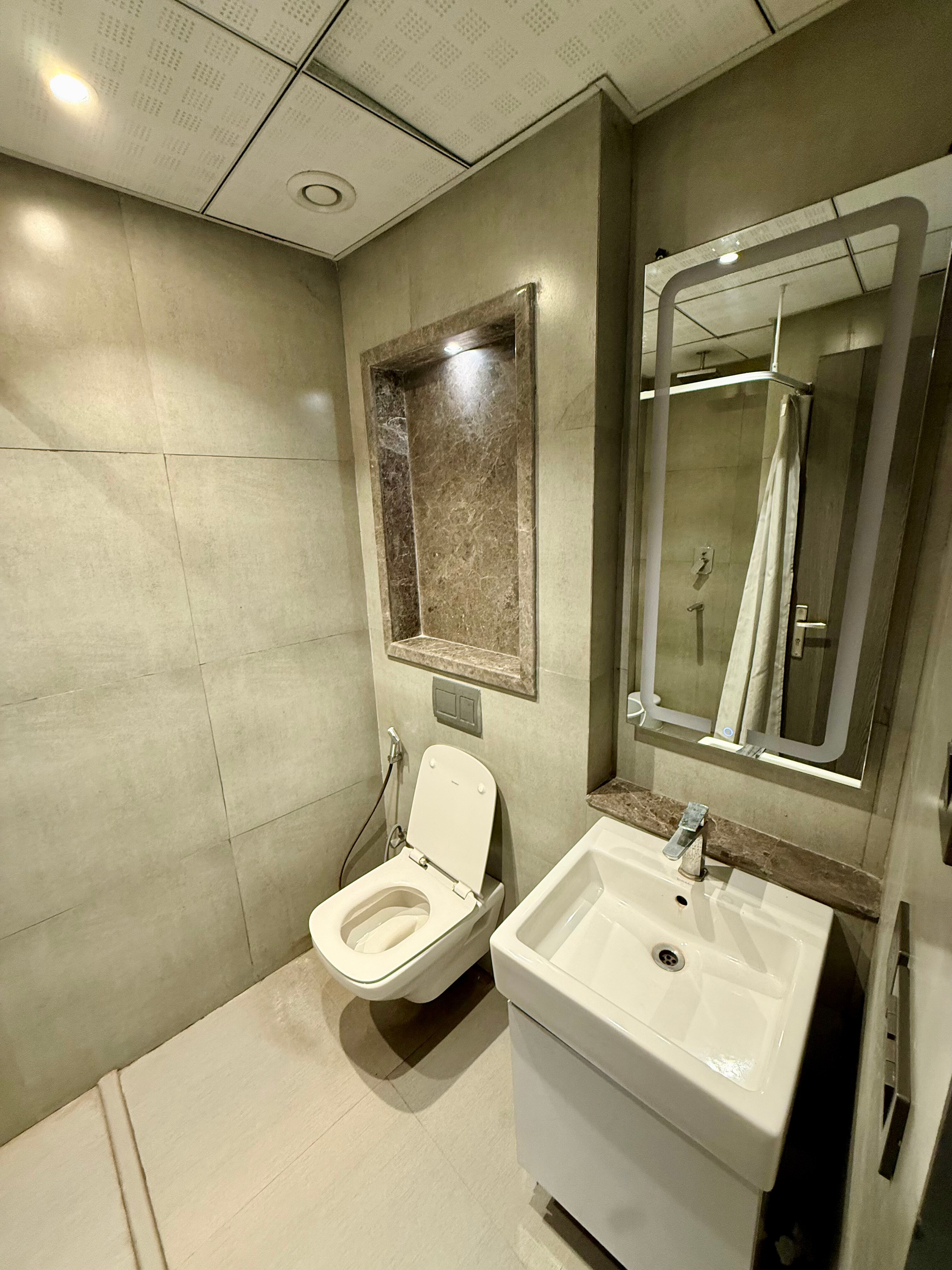 Nova Luxury Stay - Tap to explore photos