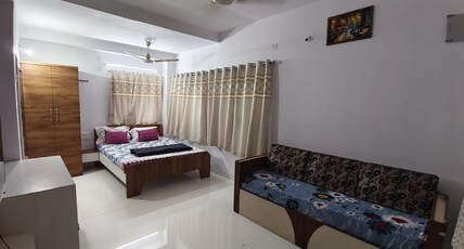 The Grand Crest Room Type - Bedroom 1