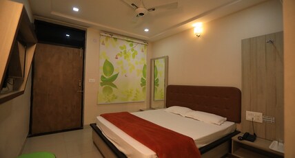 The Amans Residency Room Type - DELUXE ROOM