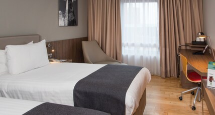 Holiday Inn LONDON - WEST Room Type - 3 Single Standard
