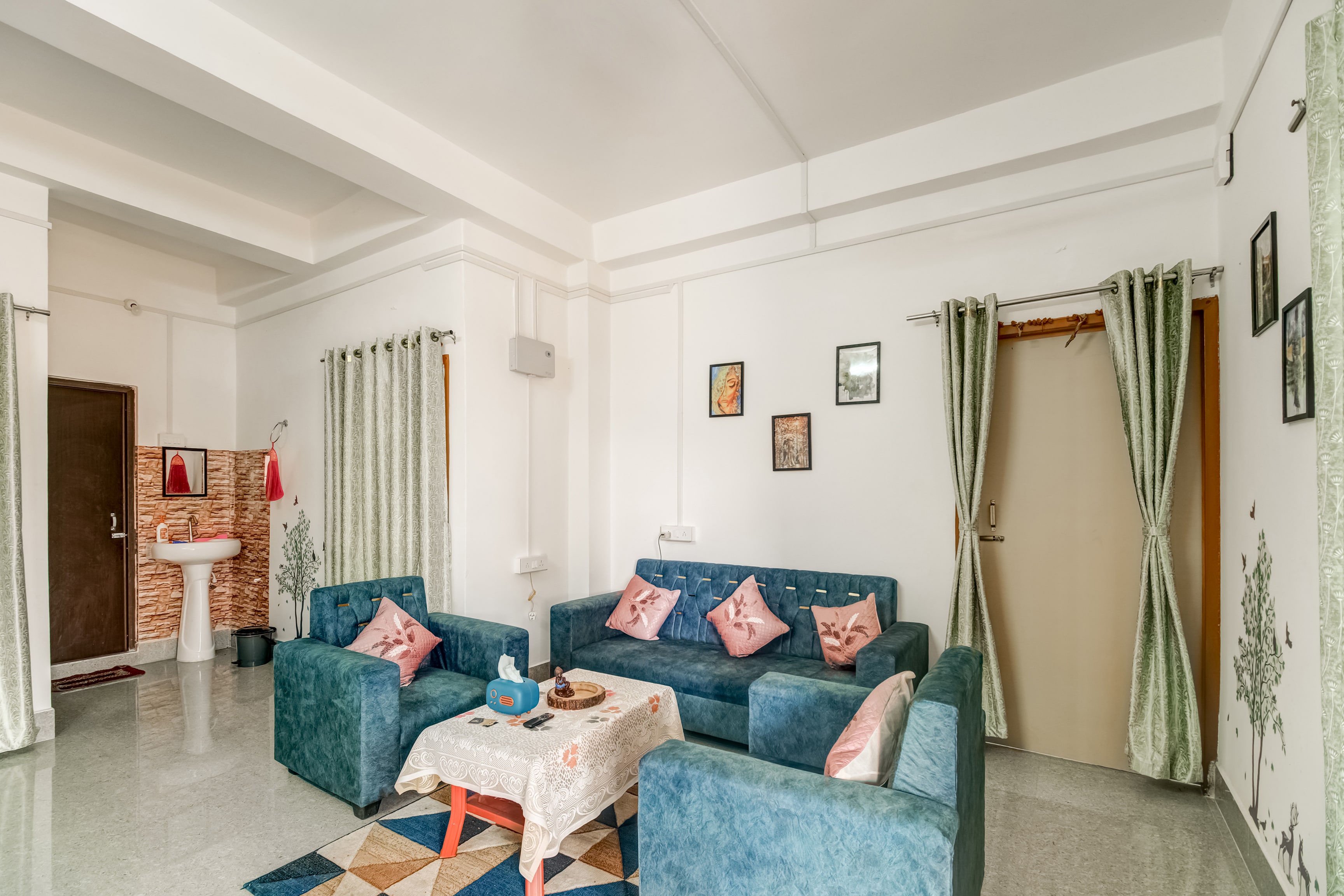 Hotel O Nivarana Vatika - Tap to explore photos