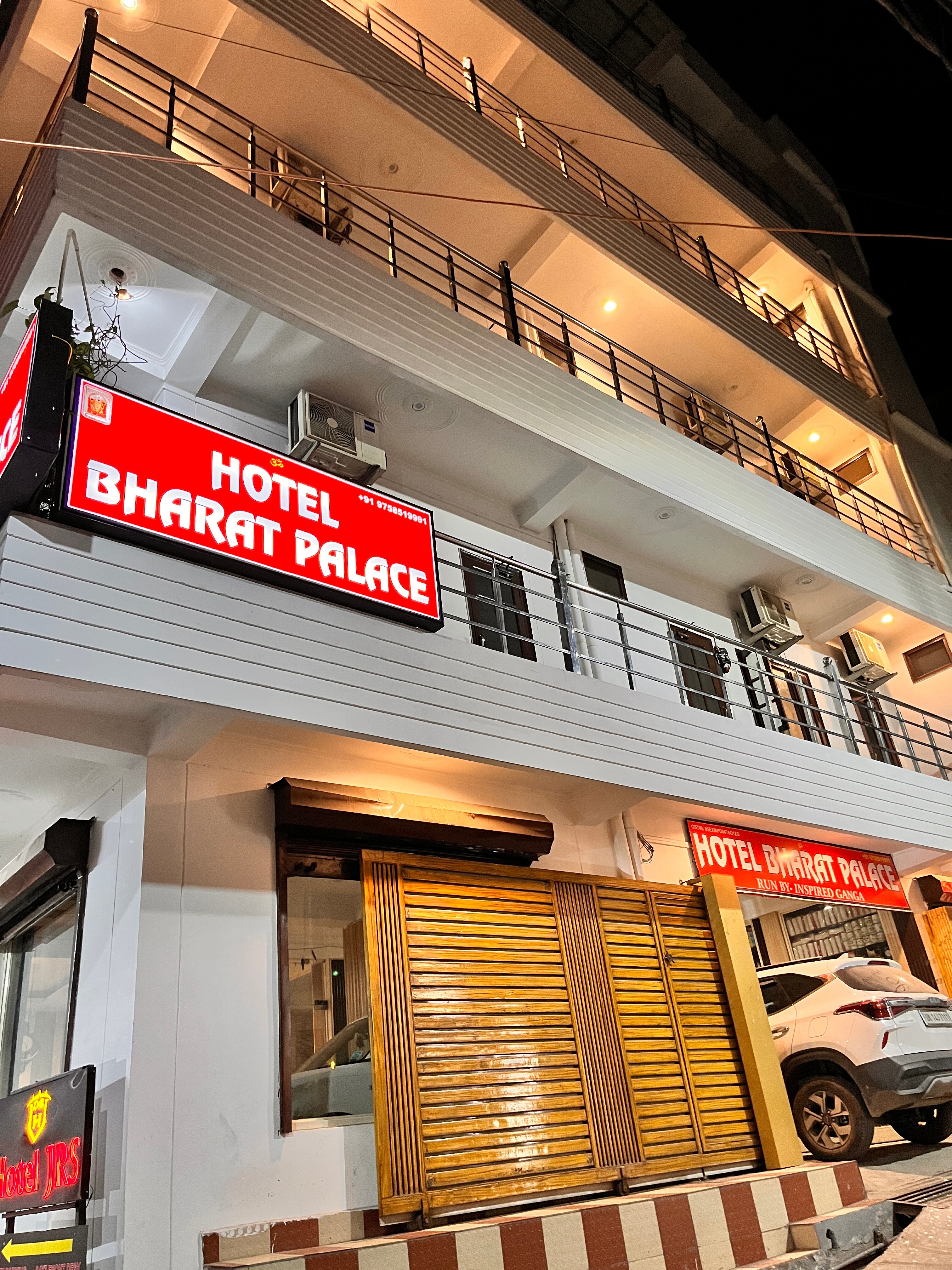 Hotel Pantao Stays Tapovan - Tap to explore photos