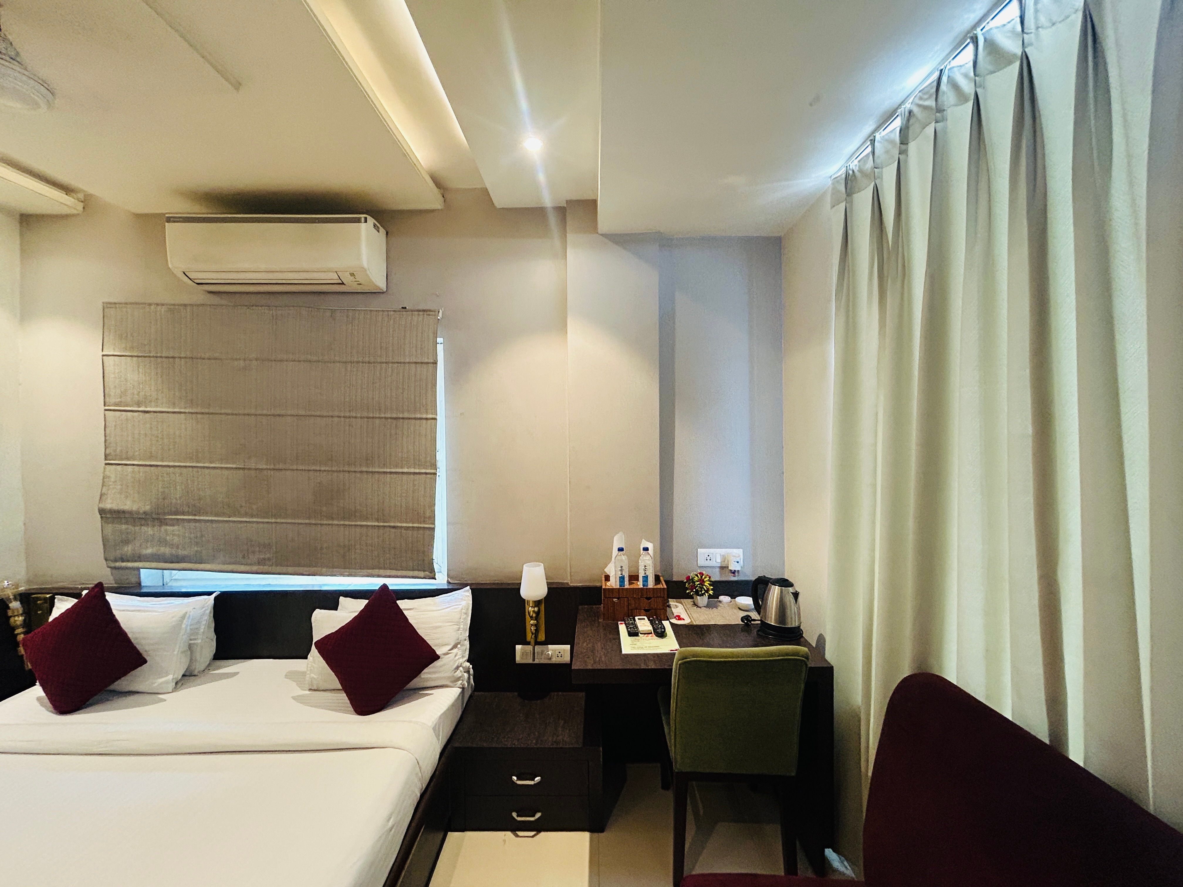 HOTEL MANISHA INTERNATIONAL - Tap to explore photos