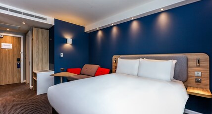 Holiday Inn Express Exeter - City Centre Room Type - 1 Double Standard with Free Hot Breakfast