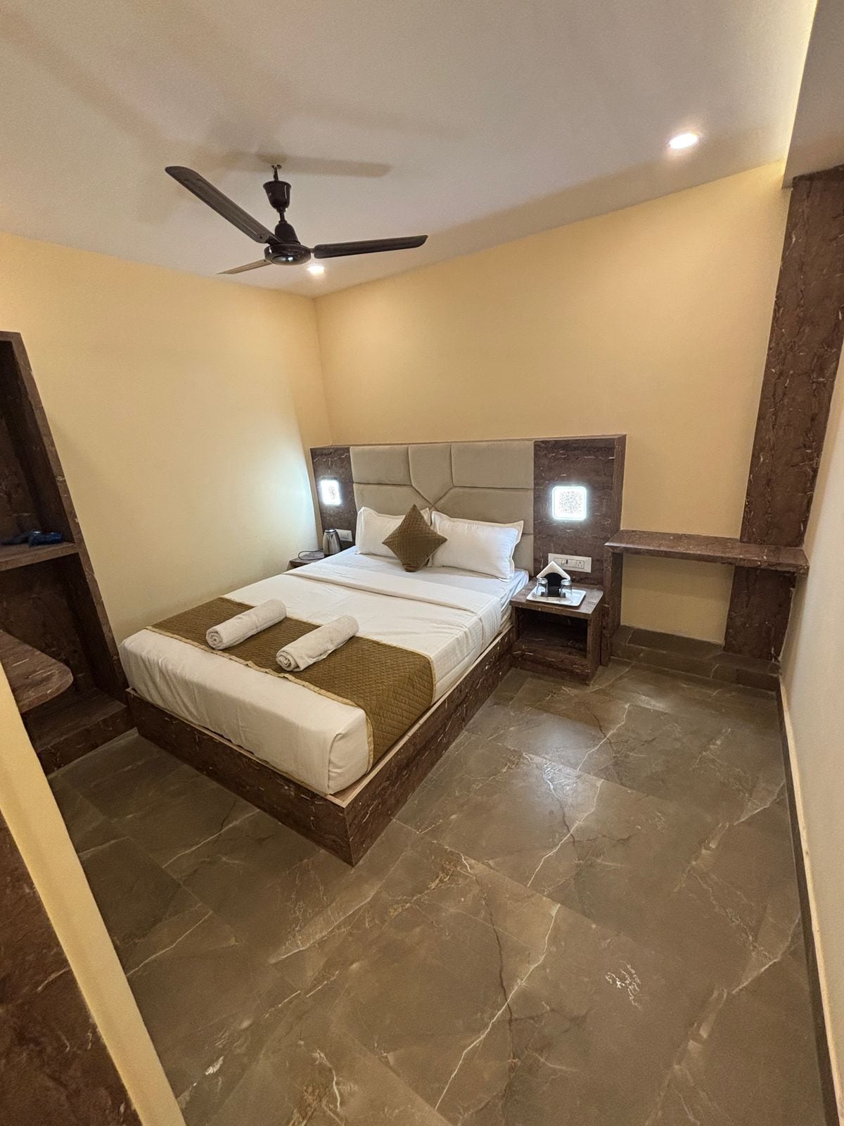 Hotel Crystal Castle - Tap to explore photos