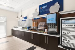 Holiday Inn Express Hotel & Suites Willows