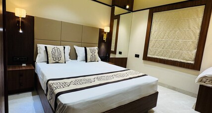 Kashi Vilas Inn Room Type - Bedroom 201
