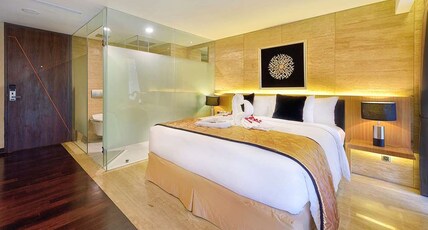 De Vins Sky Hotel Seminyak Room Type - Superior room second floor De Vins Sky Hotel Seminyak Room Type - Superior room second floor