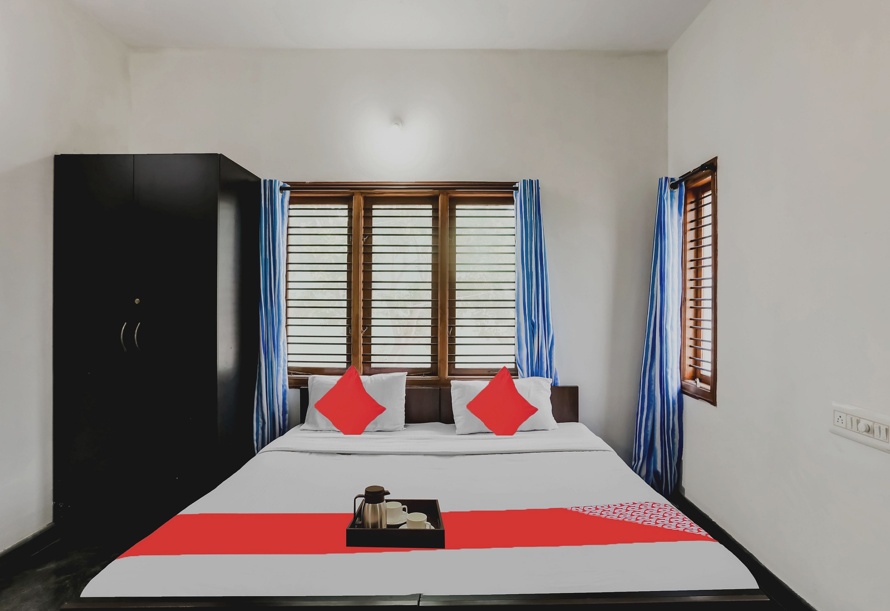 POP Flagship Villa Stay - Tap to explore photos