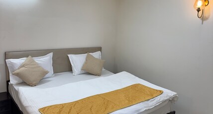 Comfort stay by virasat Room Type - Deluxe studio with balcony