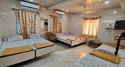 Ashiyana Hotel opp. Jain Derasar Room Type - Six Bed AC Family Room with Min 6 adults