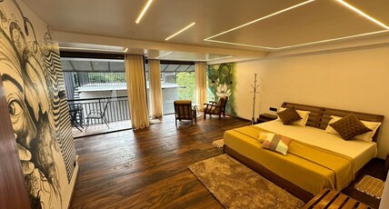 Mickey Cottage Homestay Room Type - King Room with Garden View