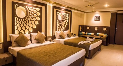 Hotel Pushpak Room Type - Deluxe Family  Room
