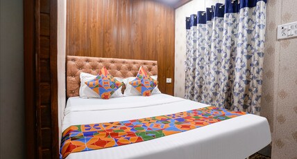 Via Shiv Vandana Inn Room Type - Premium Room