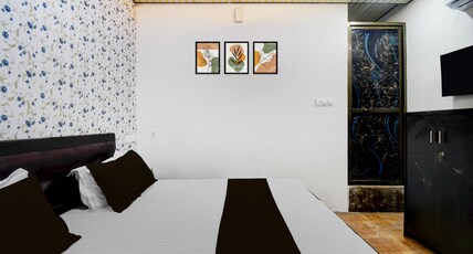 OYO Hotel O Ambedkar Park Gorakhpur Formerly Mayur Residency Room Type - Classic with Balcony