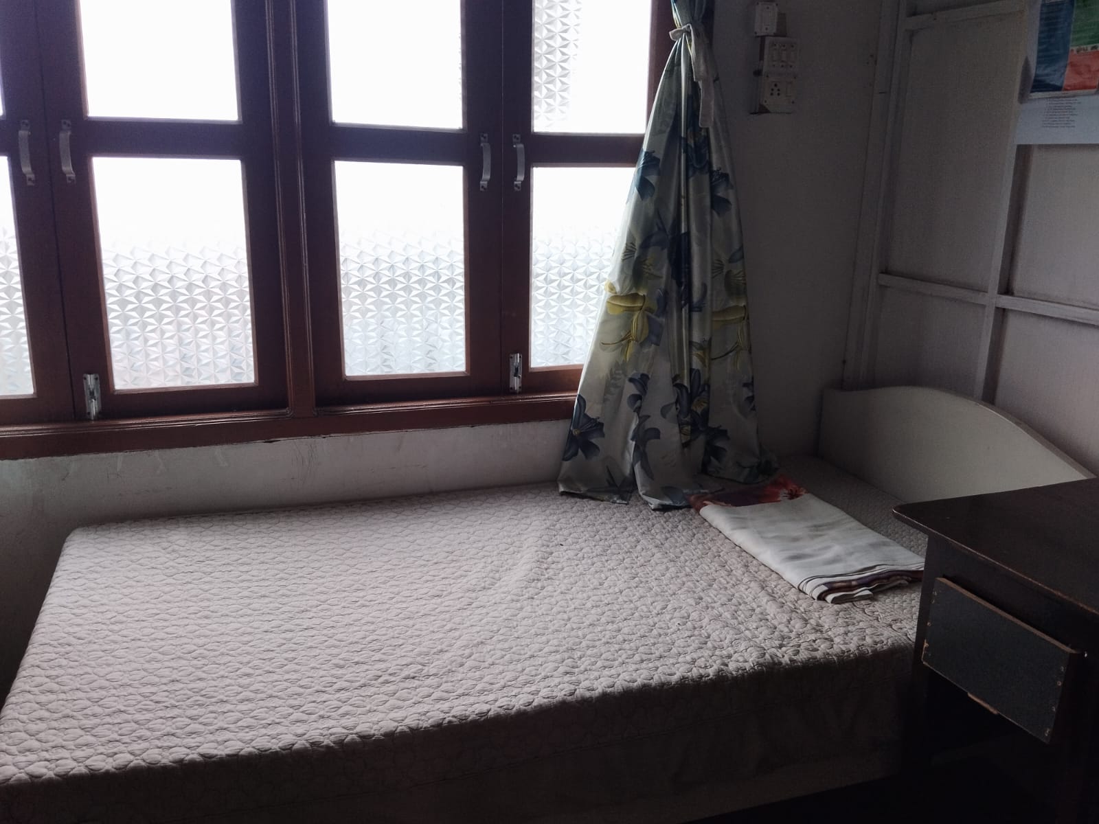 Seni Homestay - Tap to explore photos