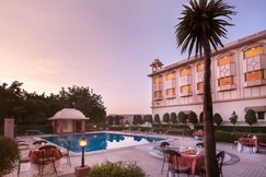 KK Royal Hotel & Convention Centre