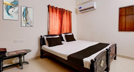 Hotel O Enikepadu Formerly Akshaya Room Type - Deluxe