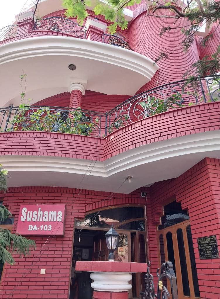 Sushama Guest House - Tap to explore photos