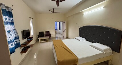 Srinivasa Hotel Room Type - Deluxe Suite AC