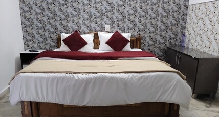 Hoteltriptaganga Room Type - Room 102