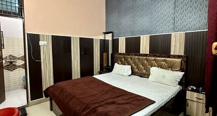 Hotel Desire Robertsganj Room Type - Deluxe Room