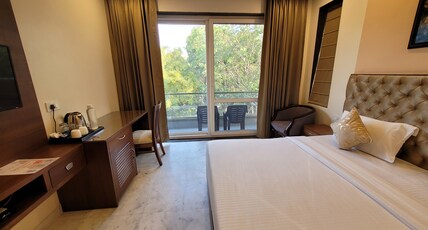 JMD Residency Room Type - Super Deluxe