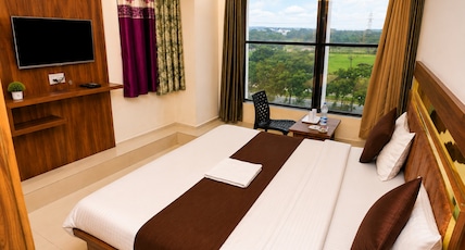 Hotel Paradise Naroda Room Type - Deluxe Room