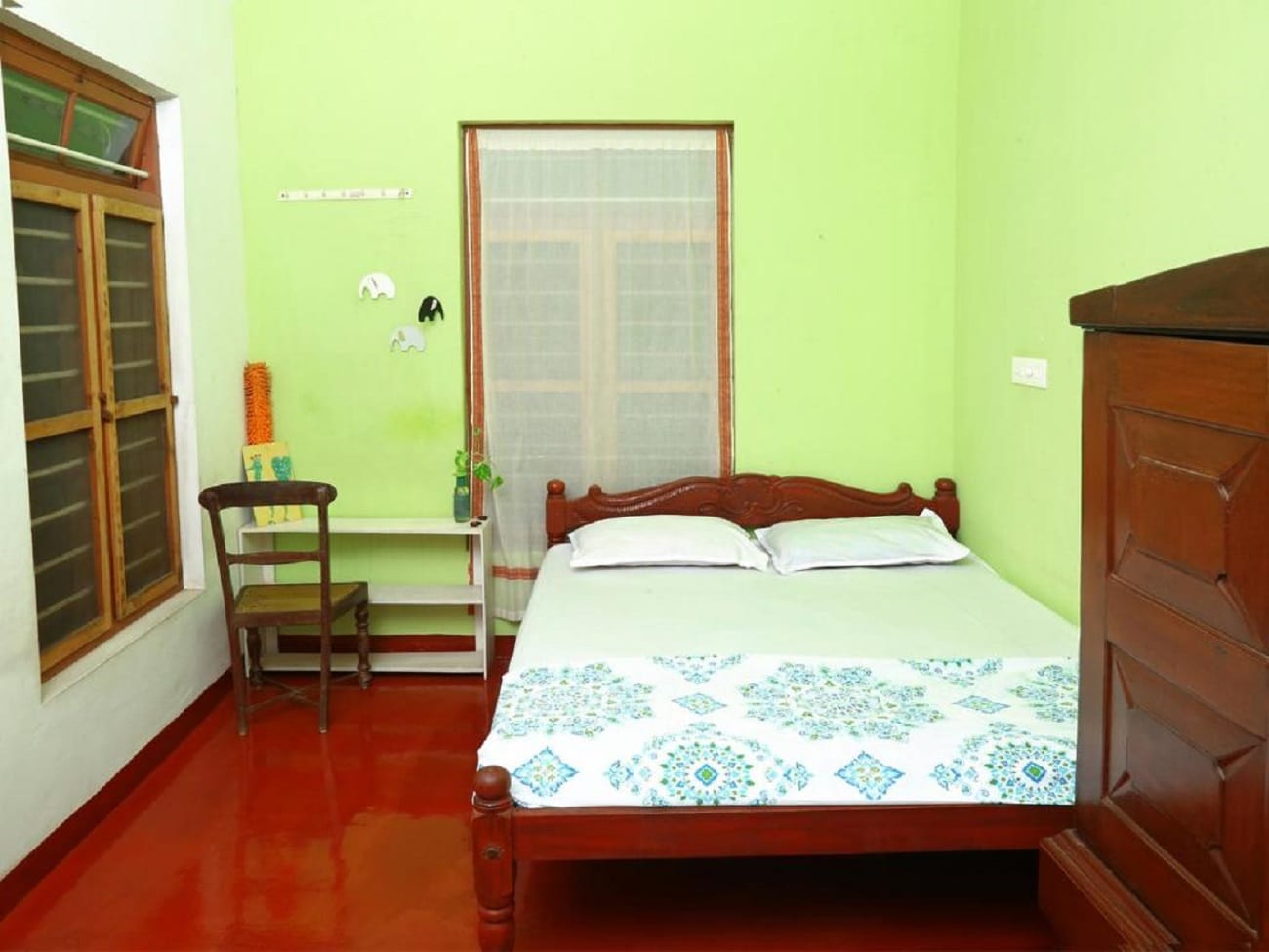 Masters Homestay - Tap to explore photos