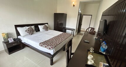 MPT Temple View, Omkareshwar Room Type - AC Room (River Facing or Temple View) - Rewa Block