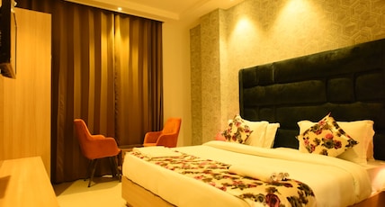 Hotel Apple tree just 1.1 kms from Golden temple Room Type - Super Deluxe Room Hotel Apple tree just 1.1 kms from Golden temple Room Type - Super Deluxe Room
