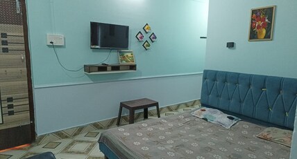 happy homestay Room Type - AC Deluxe Double Room 