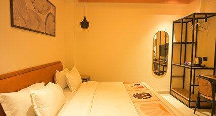 Hotel Walnut Near Jaipur Airport Room Type - Deluxe Room Hotel Walnut Near Jaipur Airport Room Type - Deluxe Room