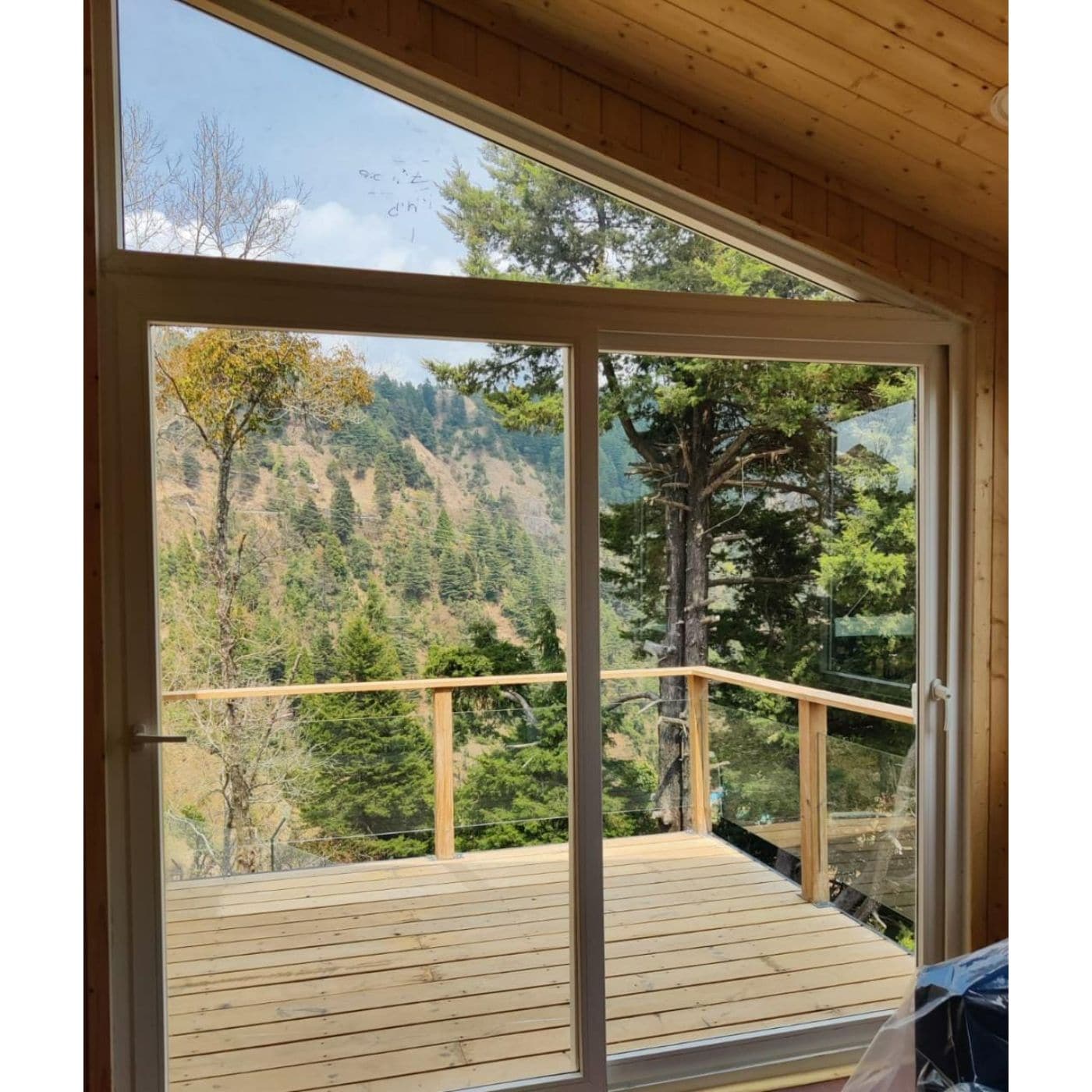 La Foret Cottages - Tap to explore photos