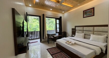 Hotel Forest View Room Type - Deluxe Room