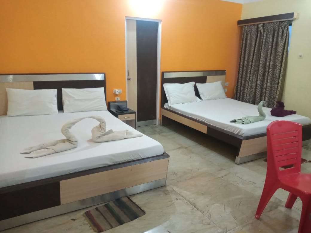 Easy Relax Hotel Yashoda International - Tap to explore photos