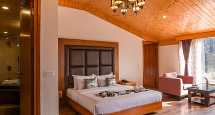 Moustache Select Manali Room Type - Superior Family Room