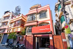 Fortune Plaza Near Acropolise Mall